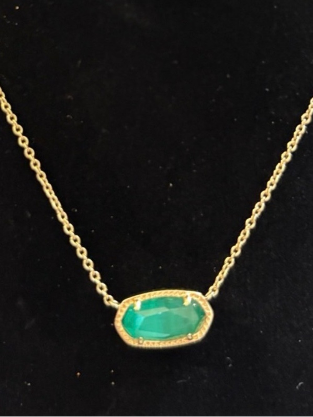 Kendra Scott Gold Elisa Necklace with Emerald Green Pendant